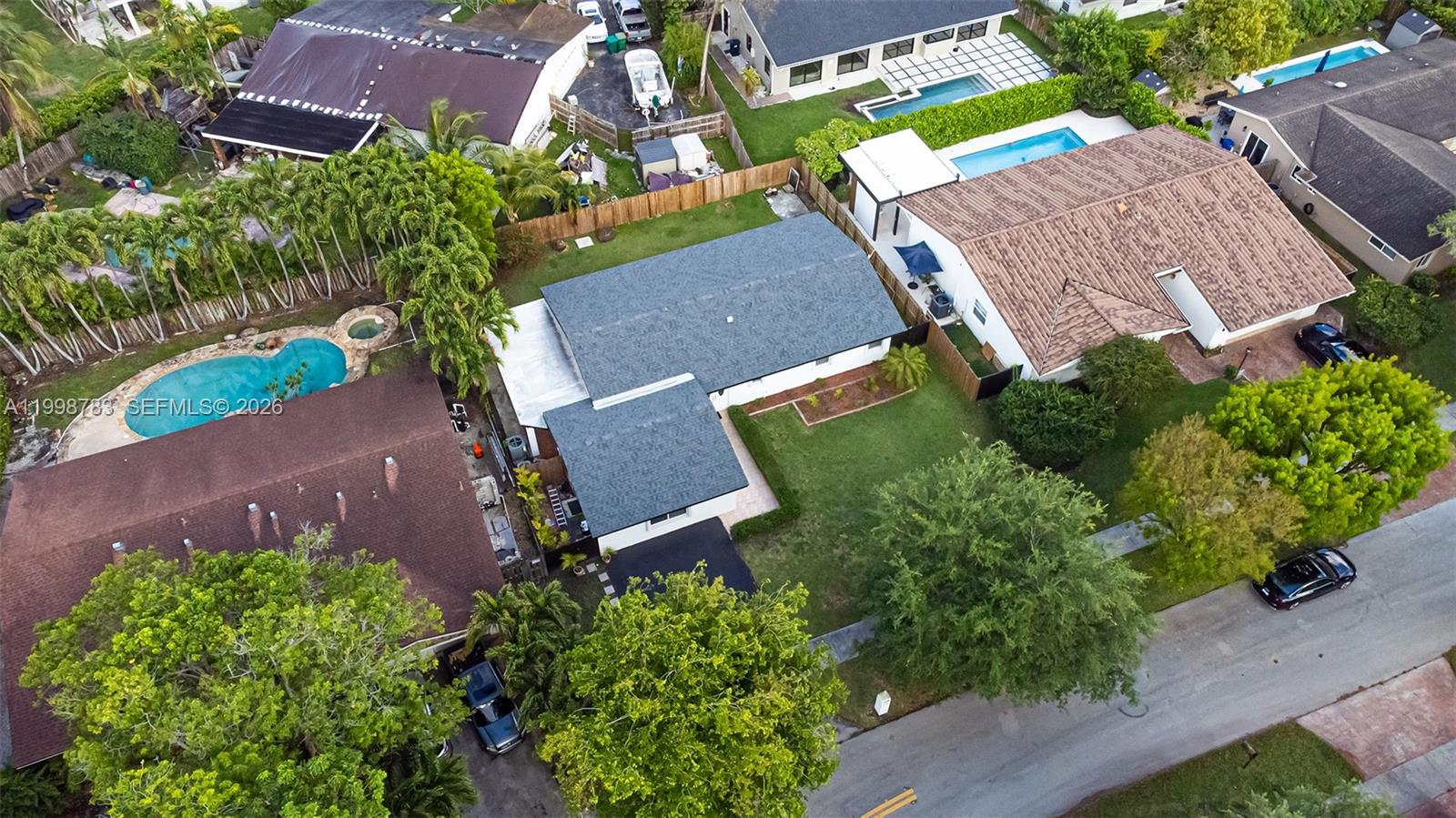 FIRST ADDN TO CALUSA CLUB - Residential