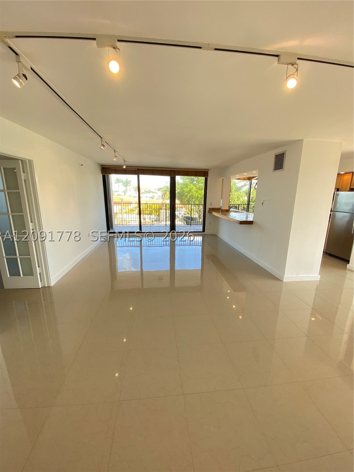 801 N VENETIAN DRIVE 202