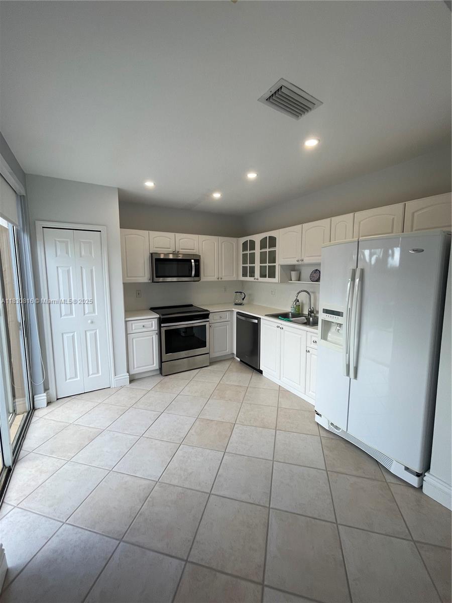 15241 SW 37th Ter 15241