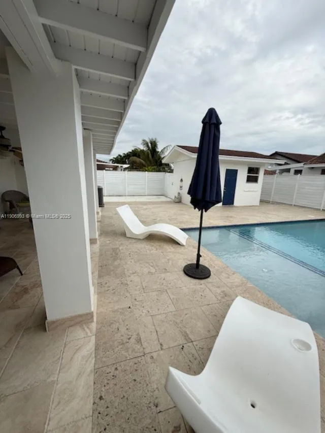 Miami, Florida 33184, United States, 3 Bedrooms Bedrooms, ,2 BathroomsBathrooms,Residential,Active,239466