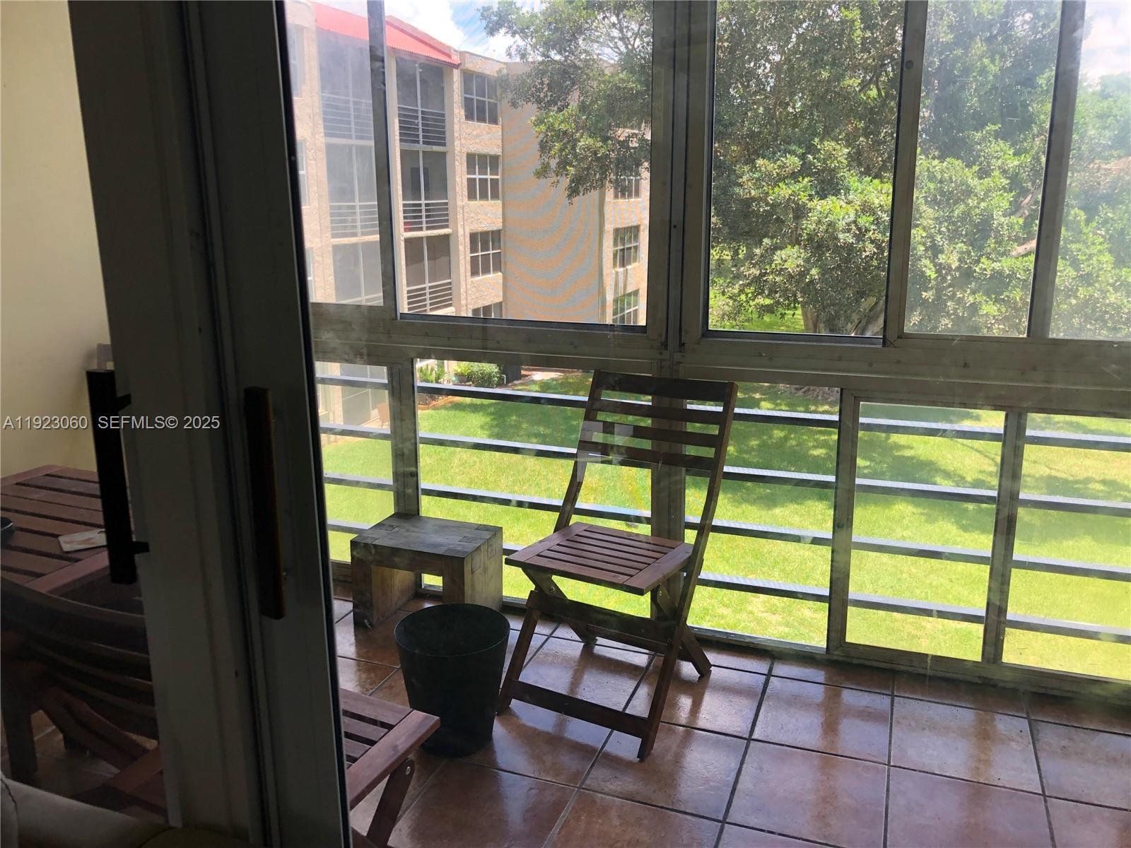 EVERGREEN FIVE OF PINE IS - Residential Lease