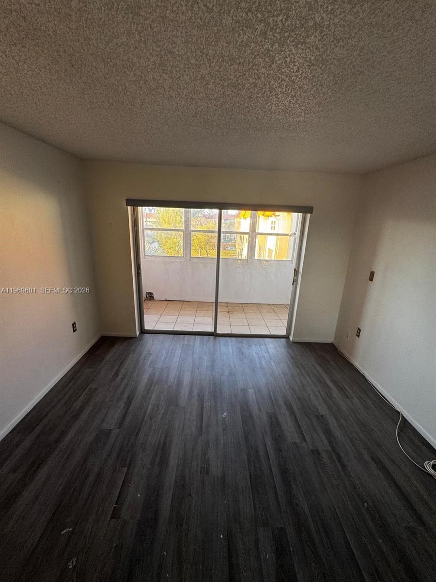 SUNRISE LAKES 21 CONDO - Residential