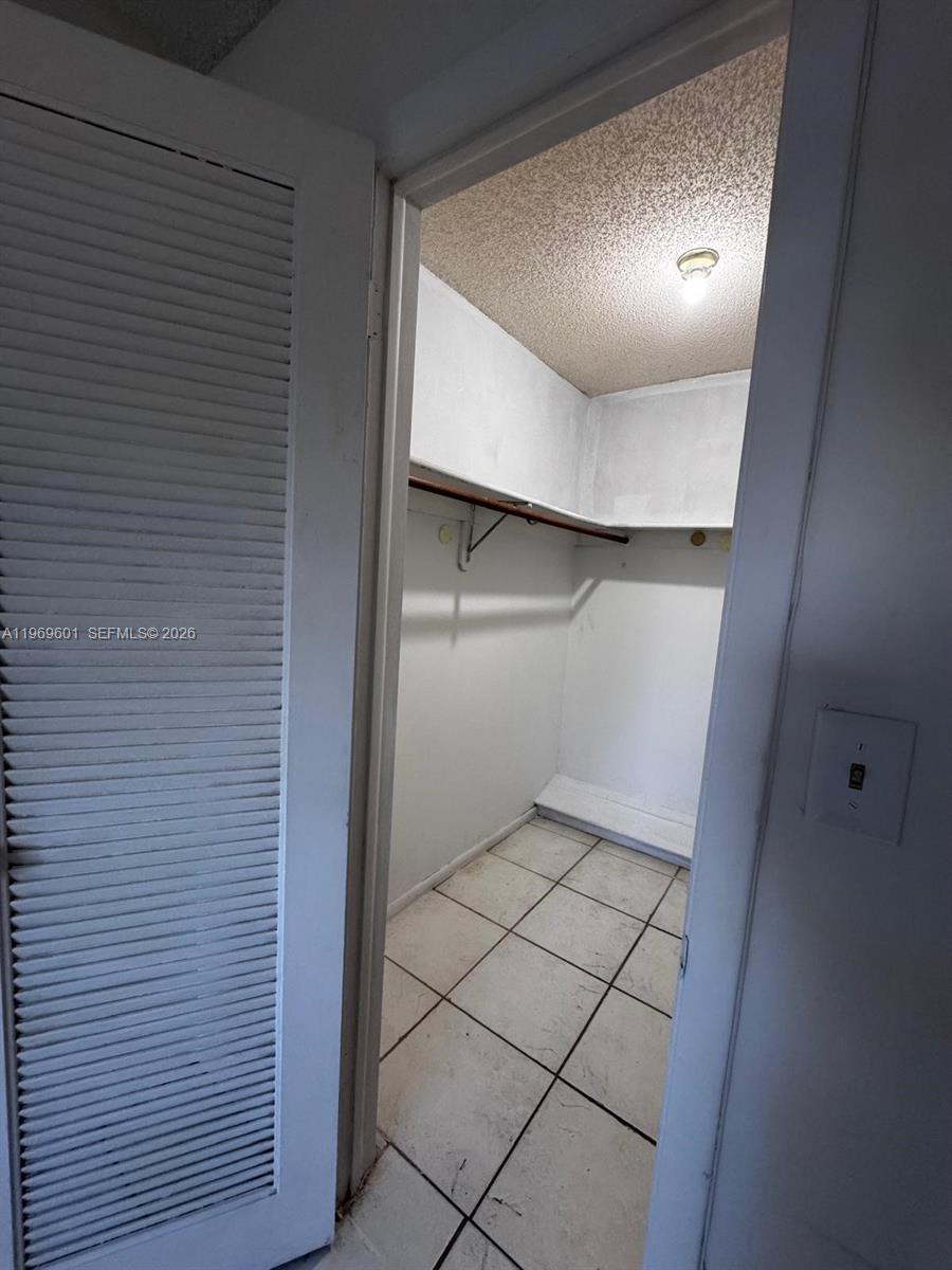 SUNRISE LAKES 21 CONDO - Residential