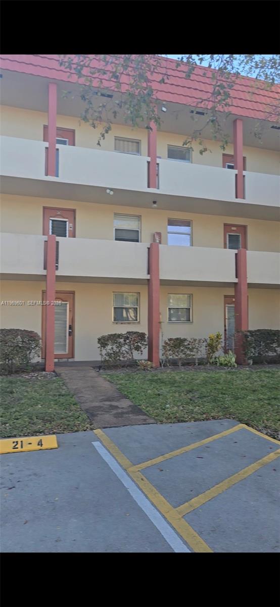 3071 E Sunrise Lakes Dr 306