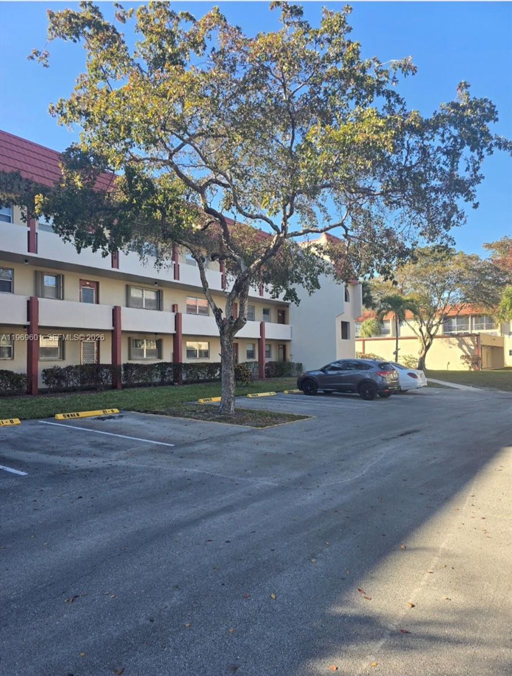 Photo of 3071 E Sunrise Lakes Dr #306, Sunrise, FL 33322 (MLS # A11969601)