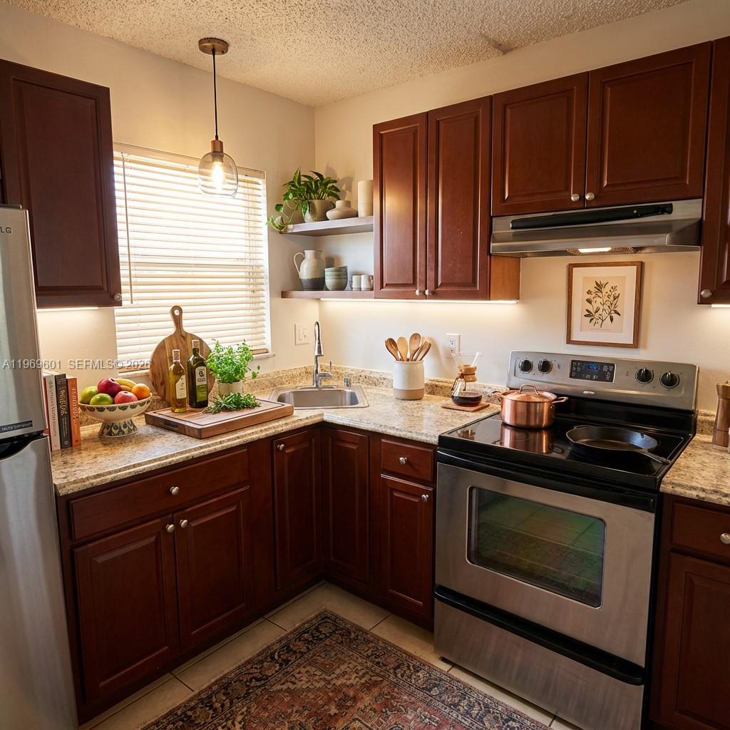 SUNRISE LAKES 21 CONDO - Residential