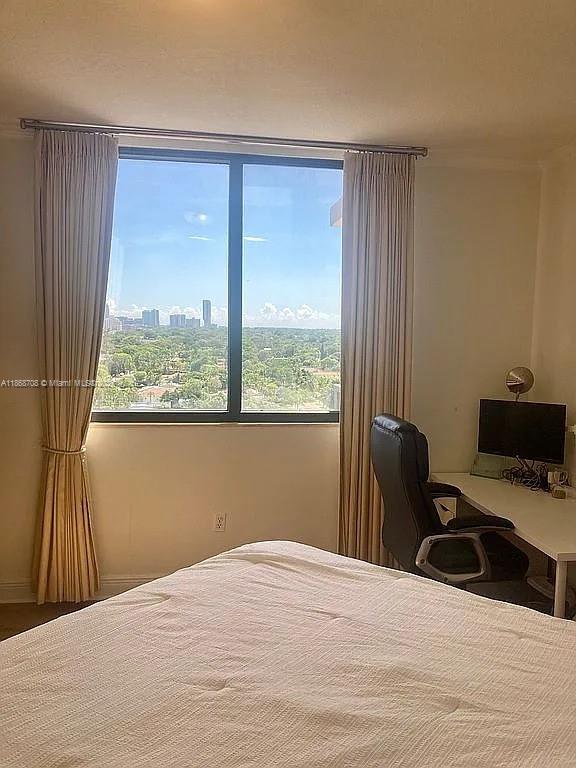 THE LUXOR RESIDENCES COND - Residential