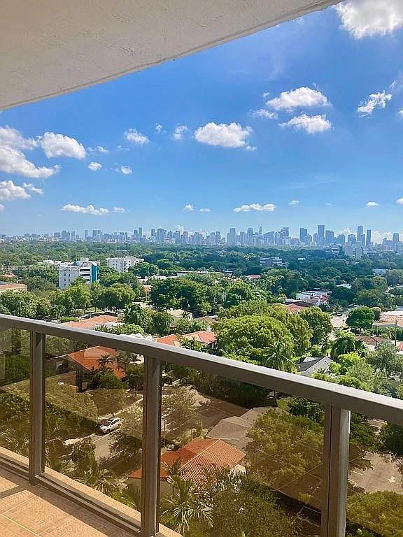 THE LUXOR RESIDENCES COND - Residential