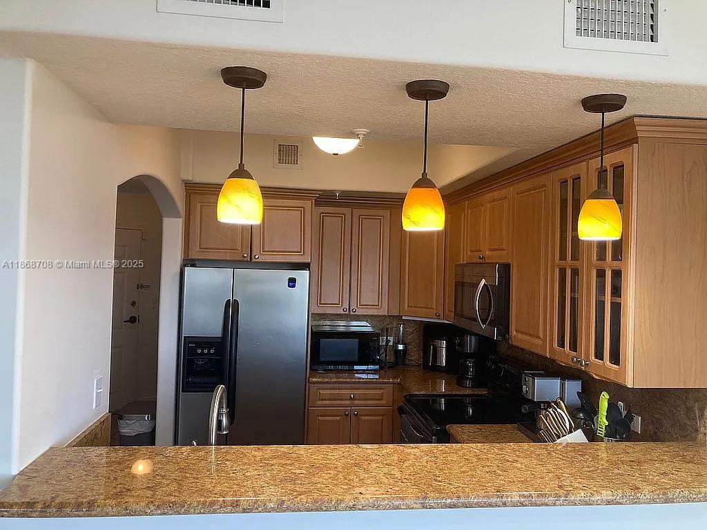 THE LUXOR RESIDENCES COND - Residential