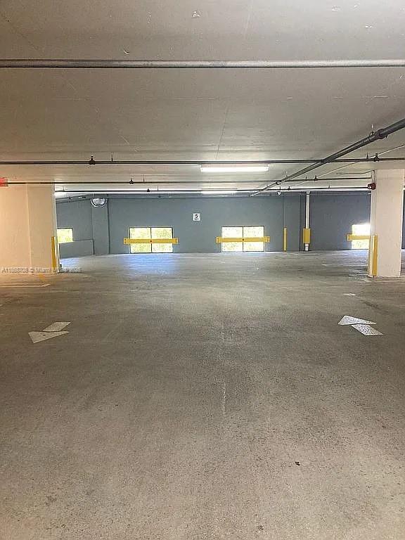 THE LUXOR RESIDENCES COND - Residential