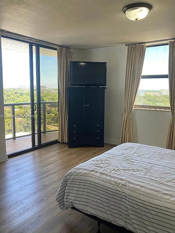 THE LUXOR RESIDENCES COND - Residential