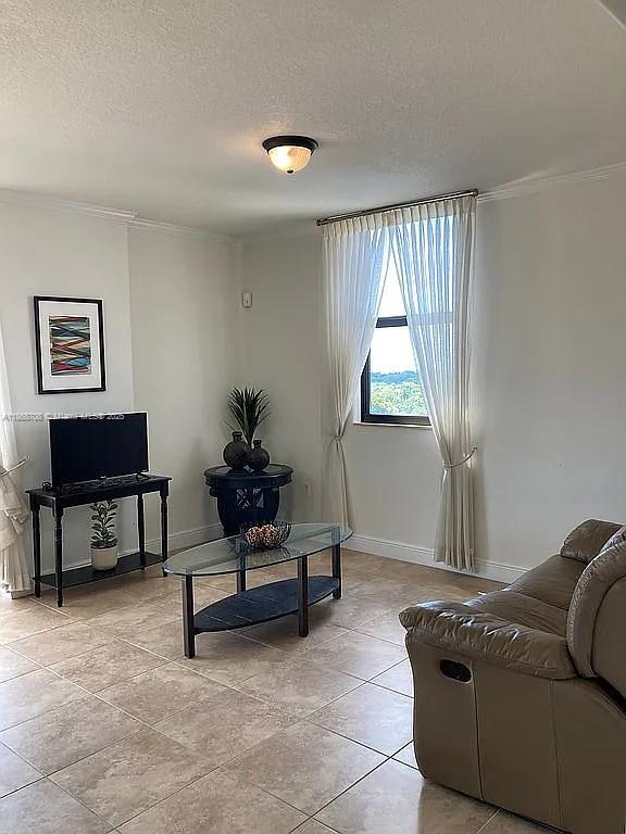 THE LUXOR RESIDENCES COND - Residential