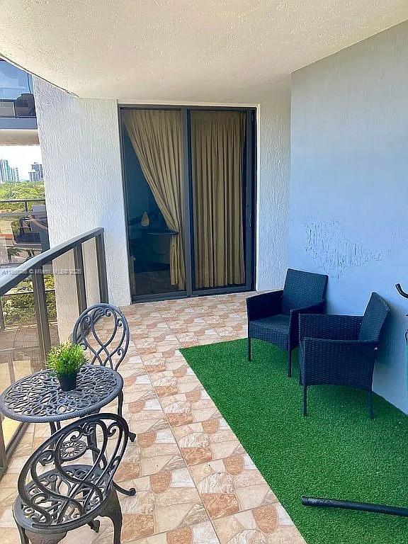 THE LUXOR RESIDENCES COND - Residential