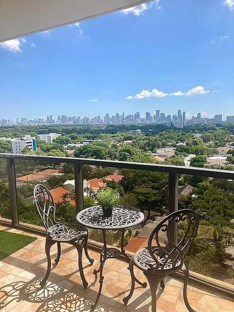 2301 SW 27th Ave 1101 Miami FL 33145