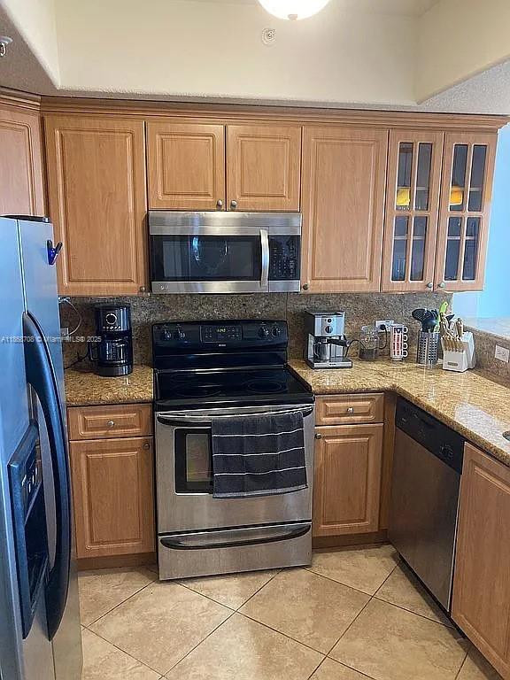 THE LUXOR RESIDENCES COND - Residential