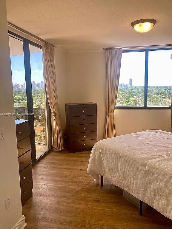 THE LUXOR RESIDENCES COND - Residential