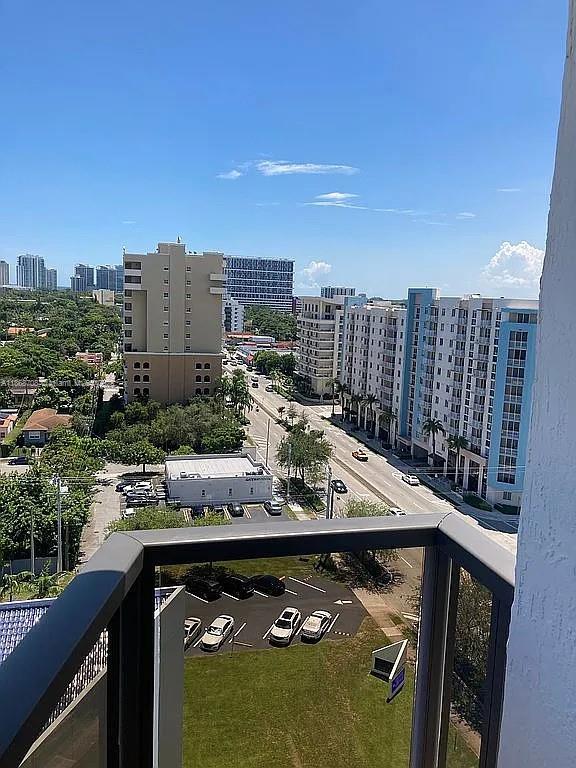 THE LUXOR RESIDENCES COND - Residential