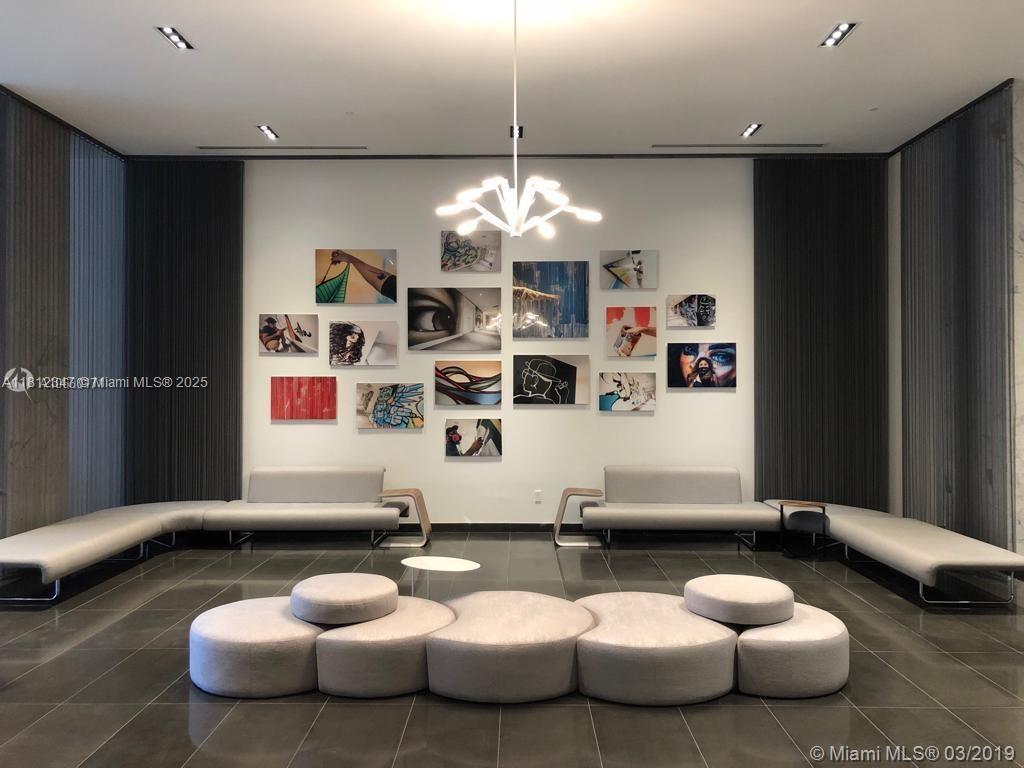 CANVAS CONDO - Residential