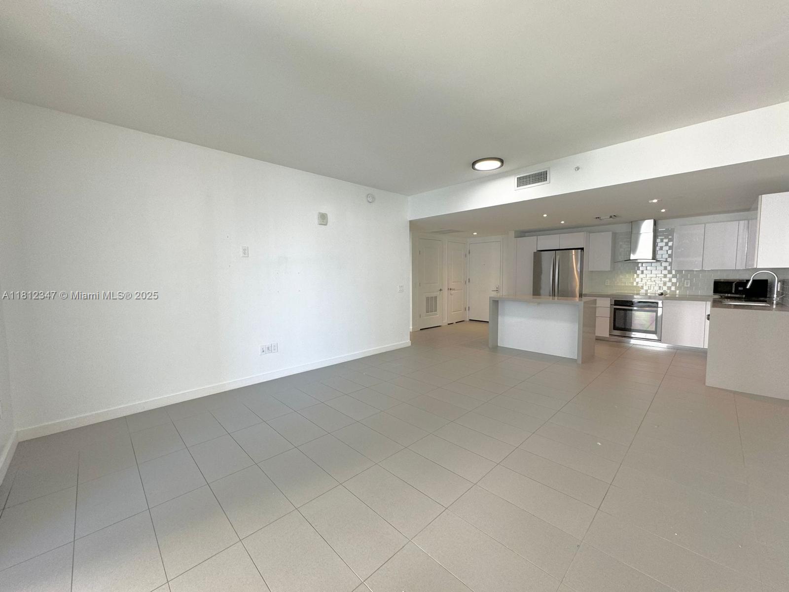 CANVAS CONDO - Residential