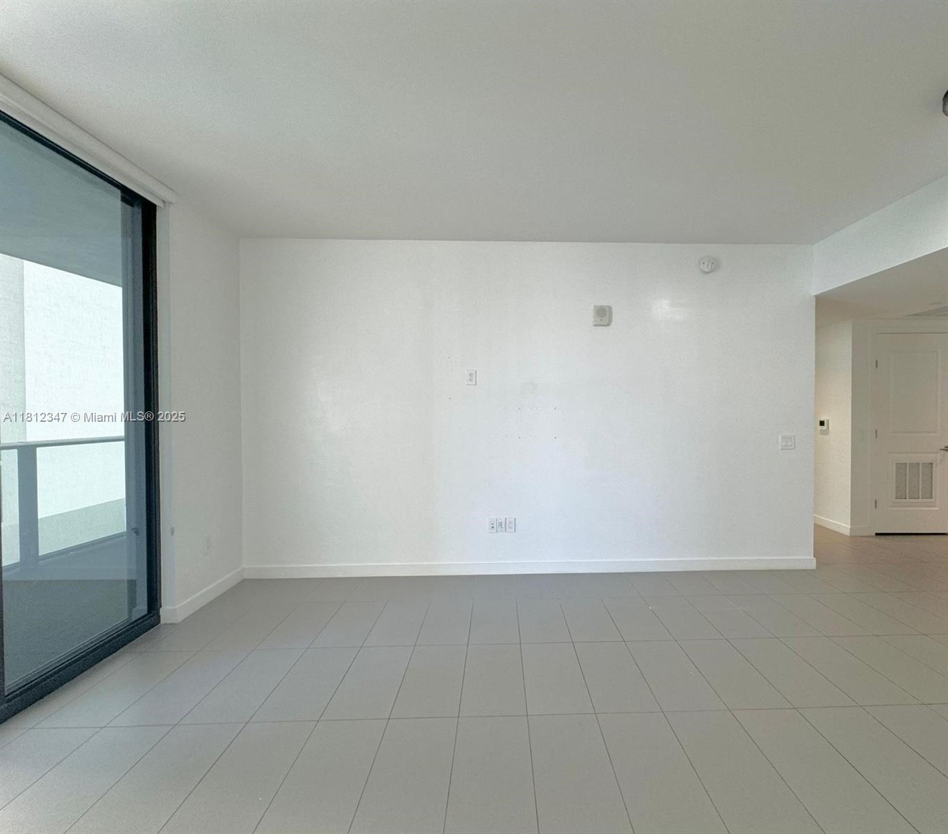 CANVAS CONDO - Residential
