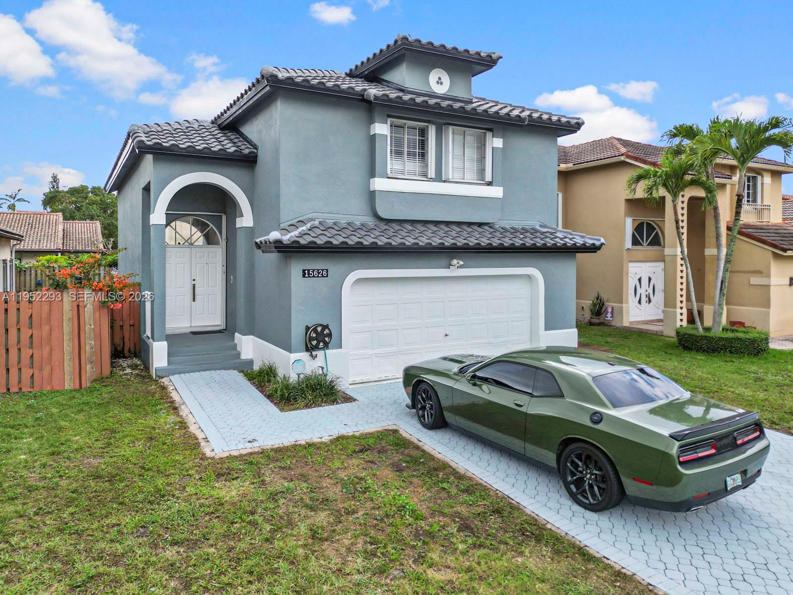 LAKESIDE AT THE HAMMOCKS - Residential