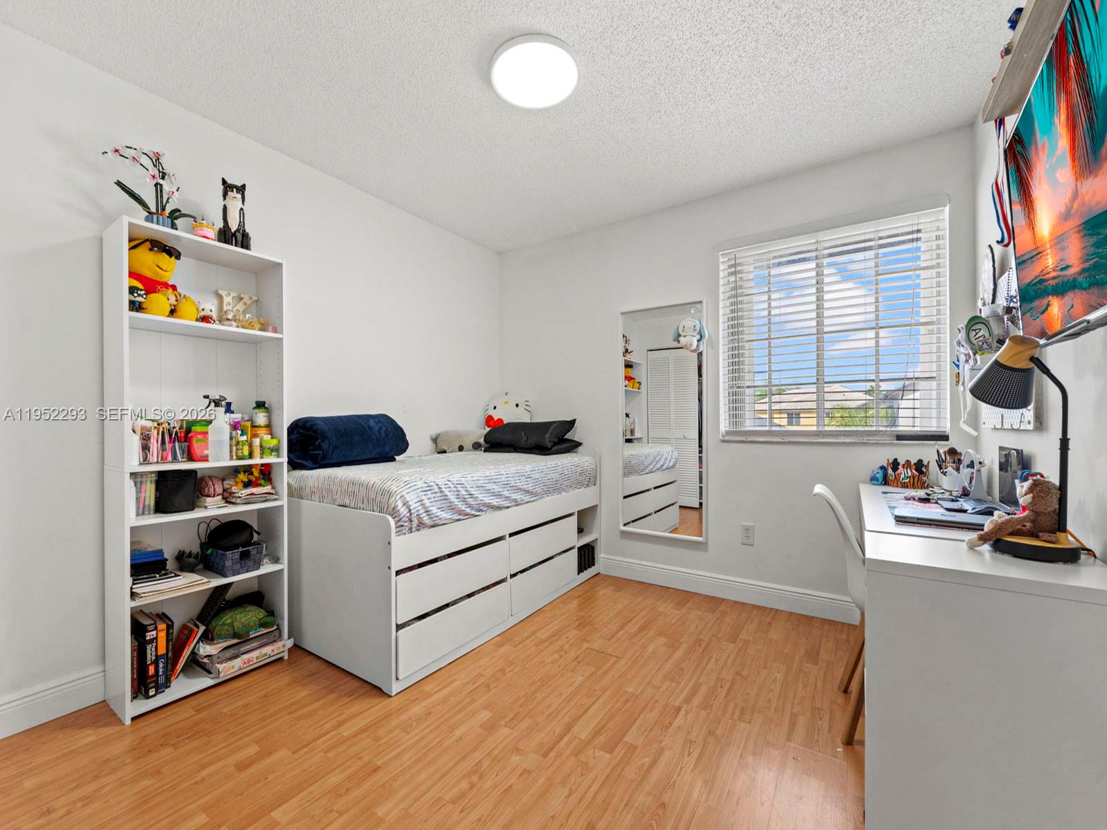 LAKESIDE AT THE HAMMOCKS - Residential