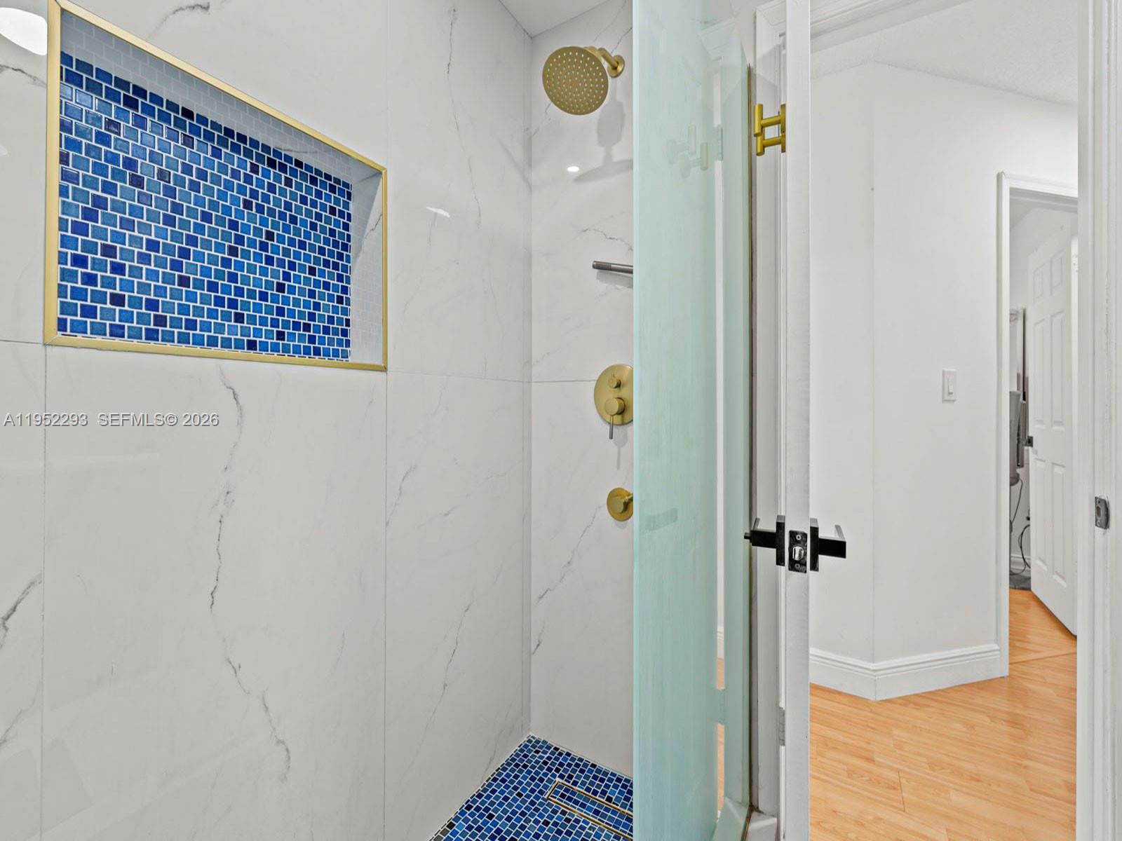 LAKESIDE AT THE HAMMOCKS - Residential