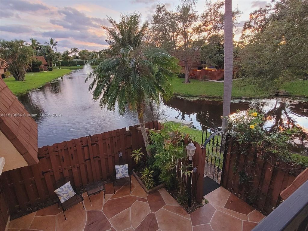 Photo of 825 Center St #30D, Jupiter, FL 33458 (MLS # A11513954)