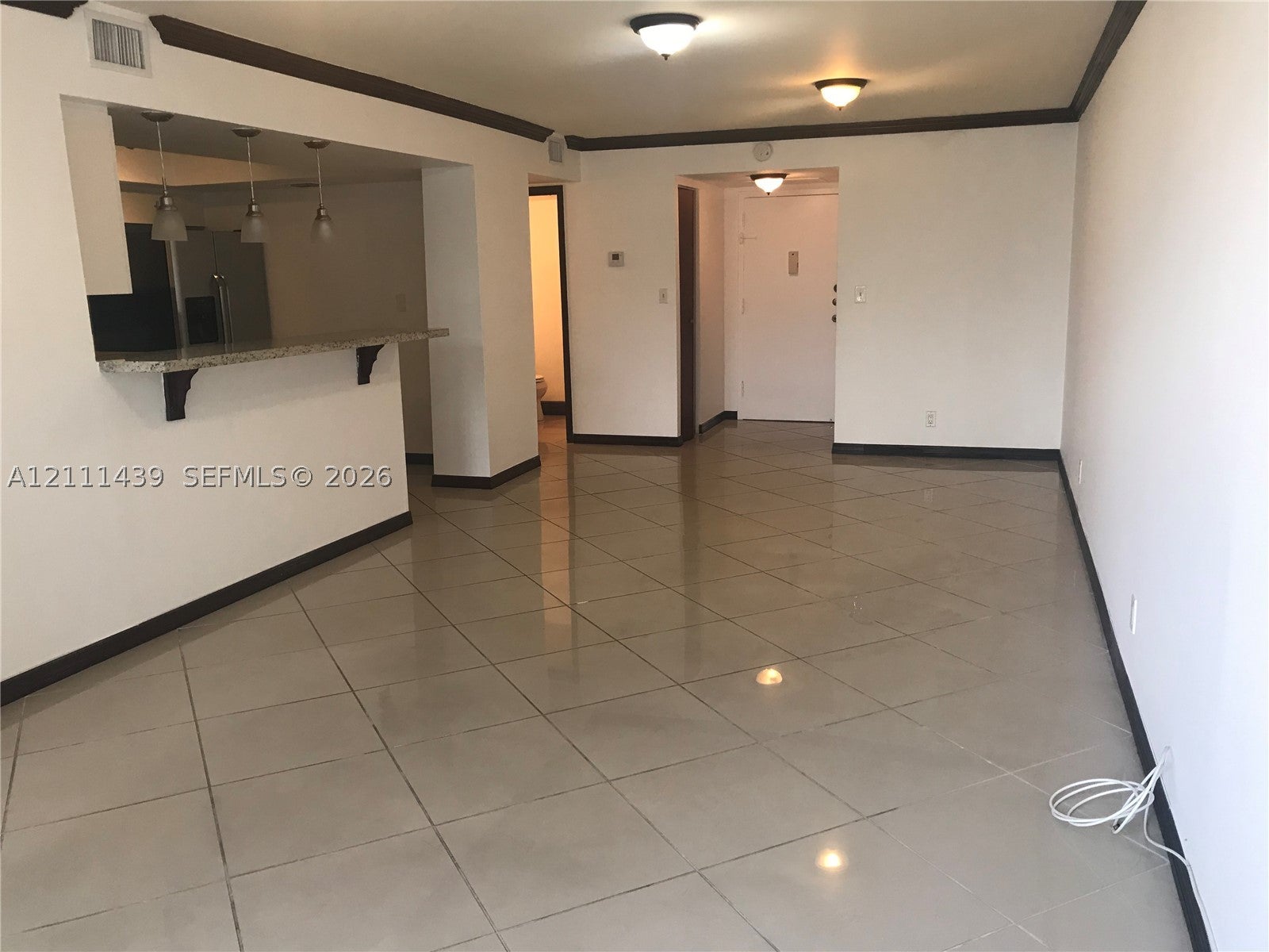 800 Parkview Dr 102