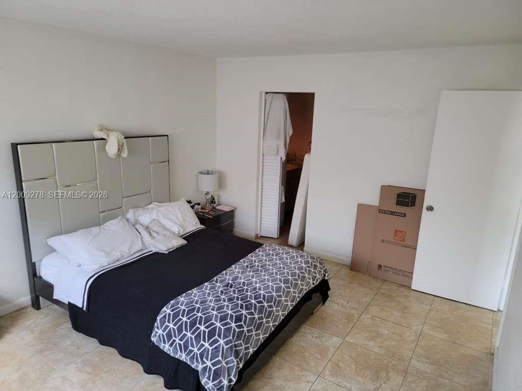 VISIONS AT FOUNTAINBLEAU - Residential