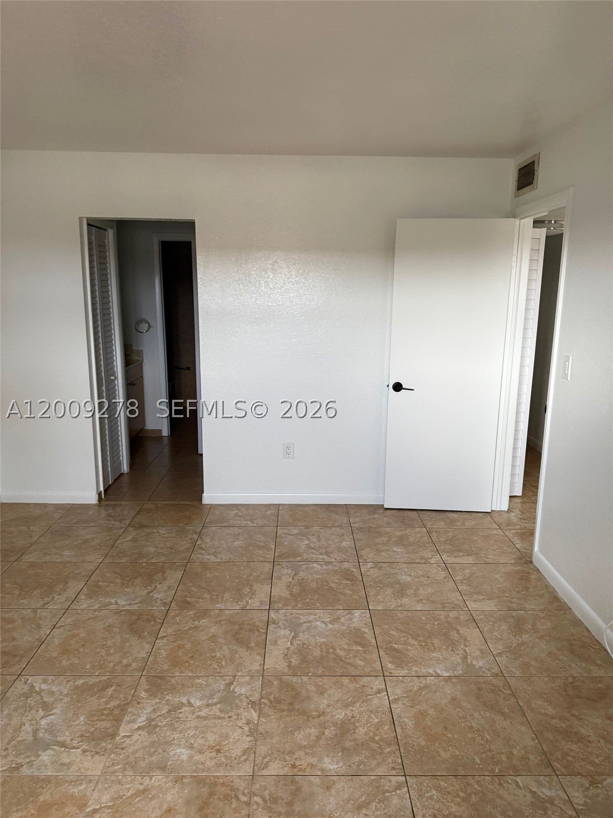 8425 NW 8th St 306