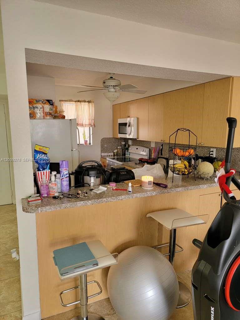VISIONS AT FOUNTAINBLEAU - Residential