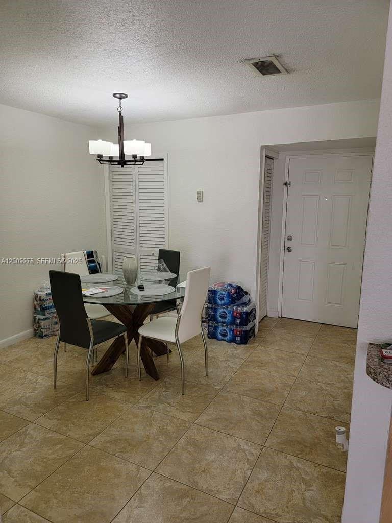 VISIONS AT FOUNTAINBLEAU - Residential