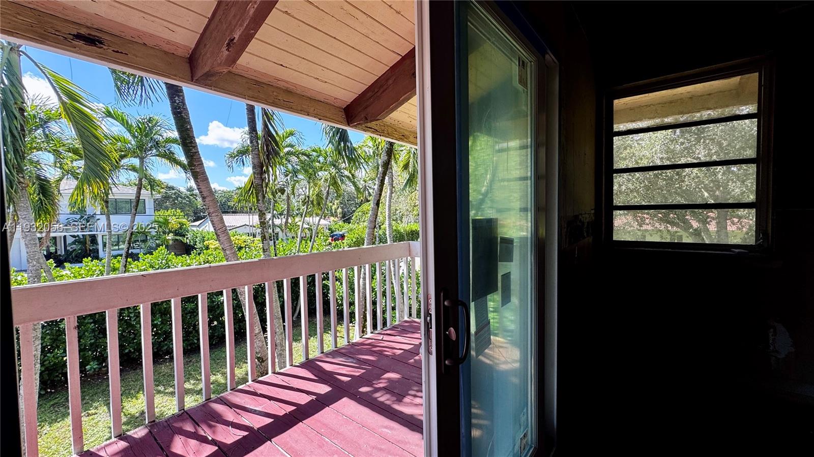 BISCAYNE PARK ESTATES - Residential