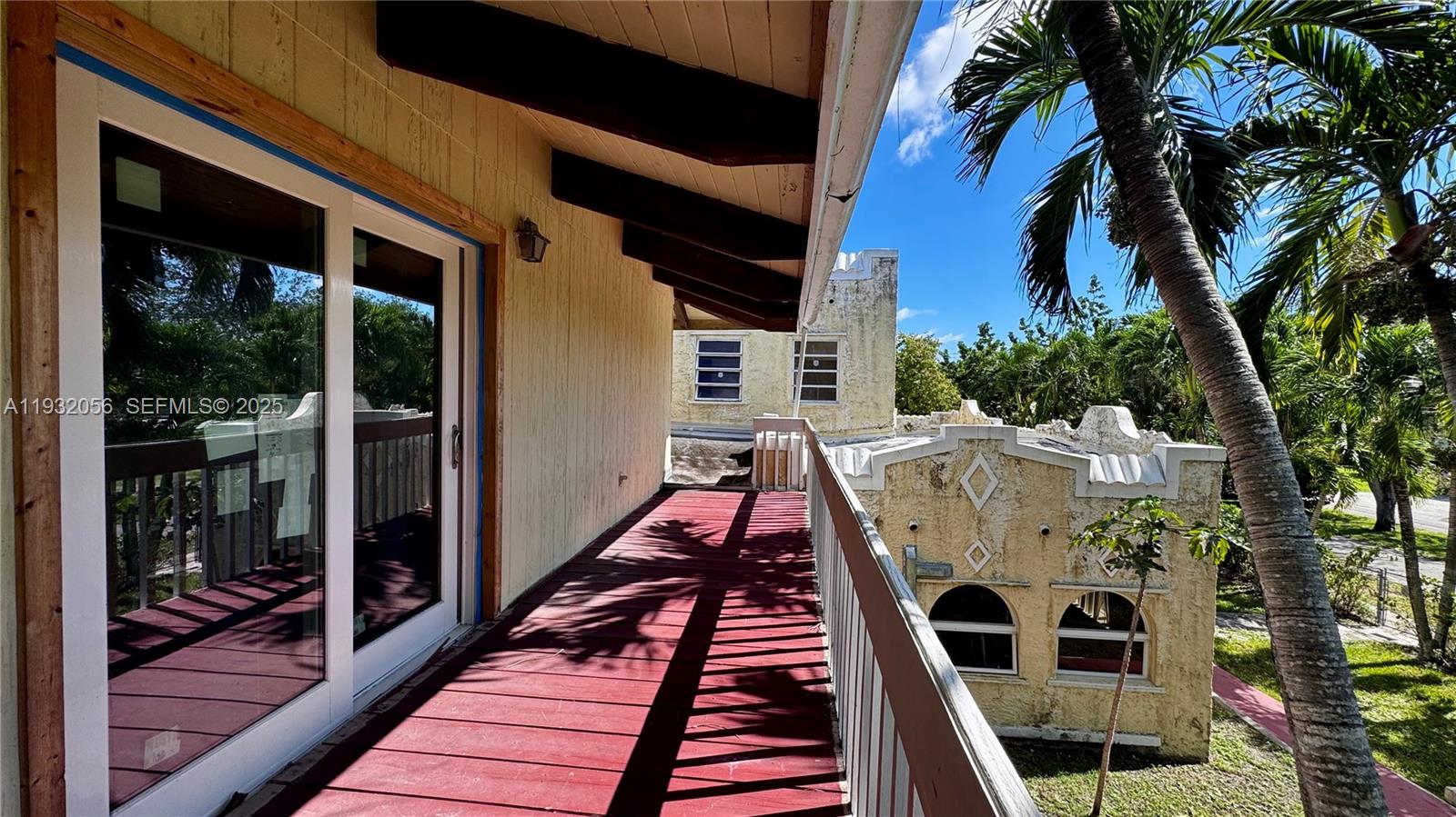 BISCAYNE PARK ESTATES - Residential