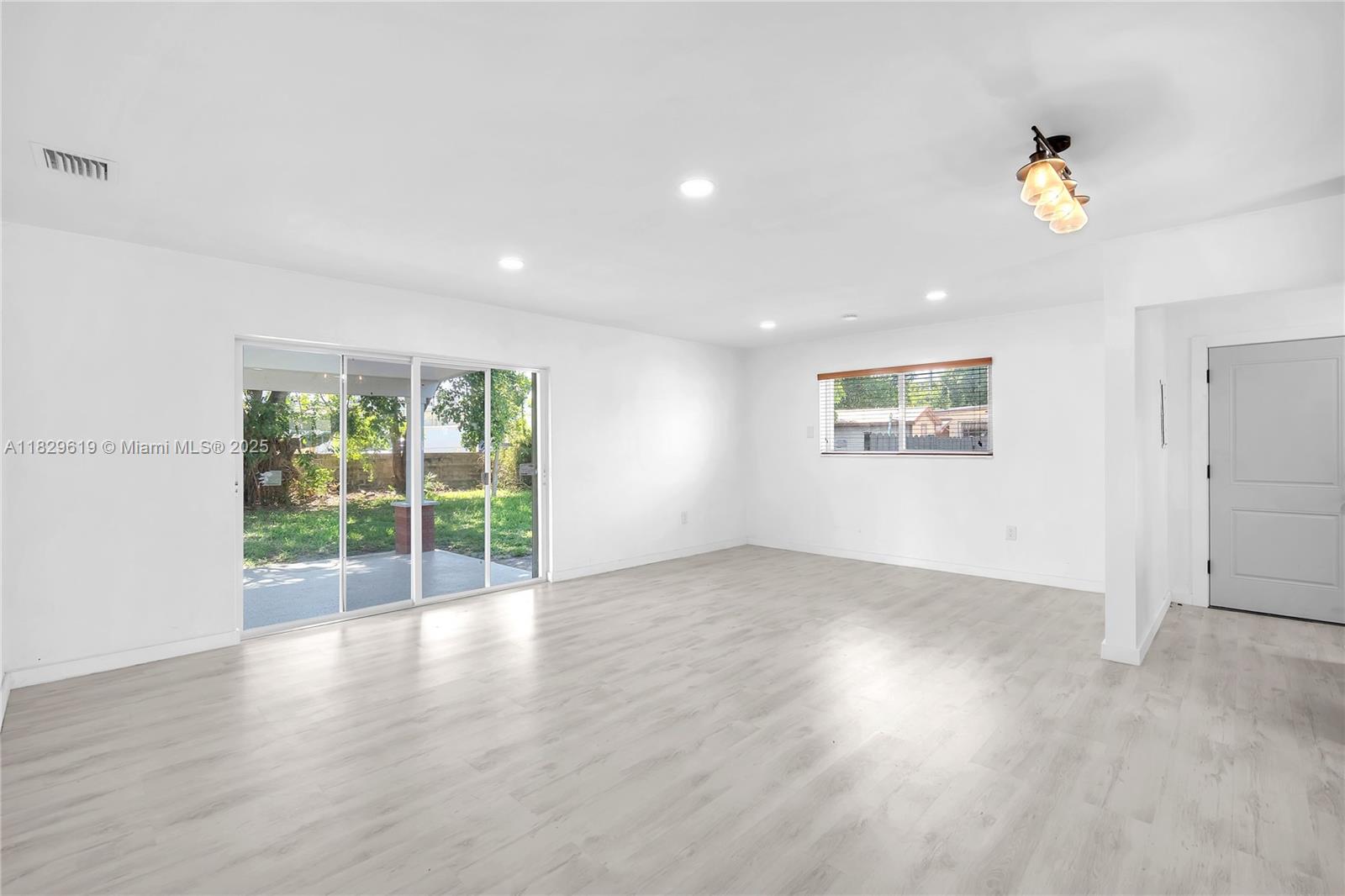 18020 NW 25th Ct