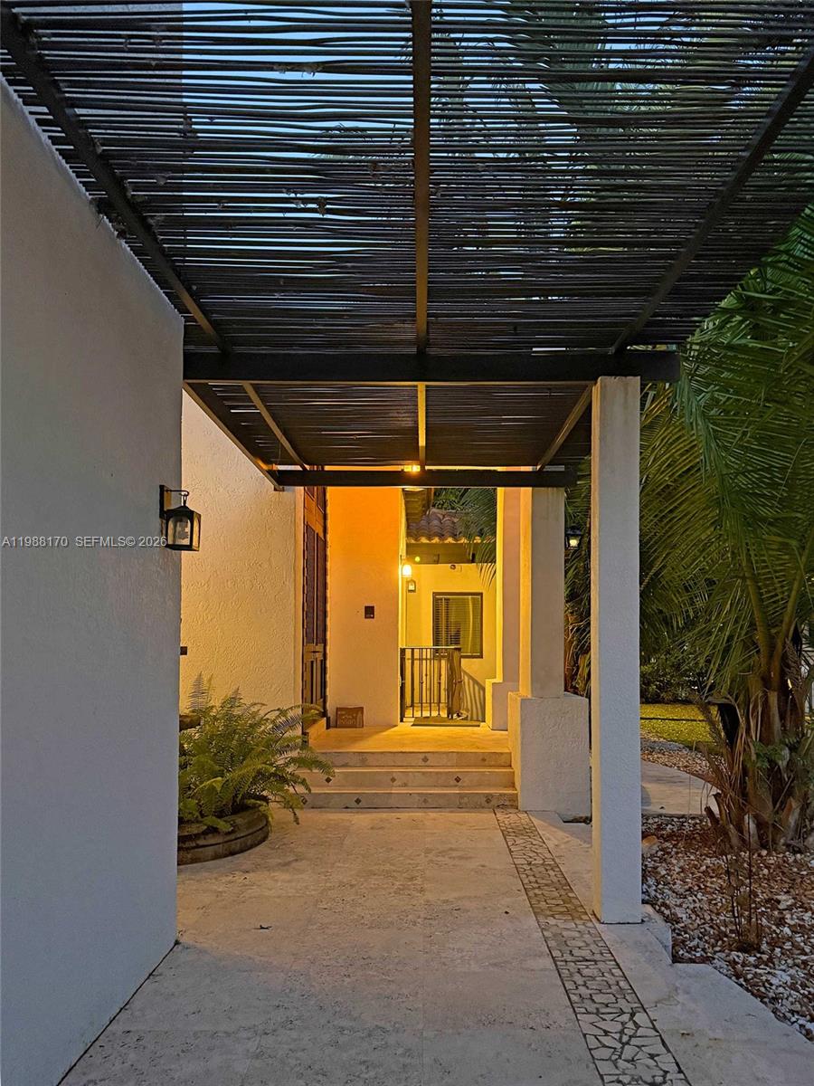 CORAL GABLES SEC E - Residential