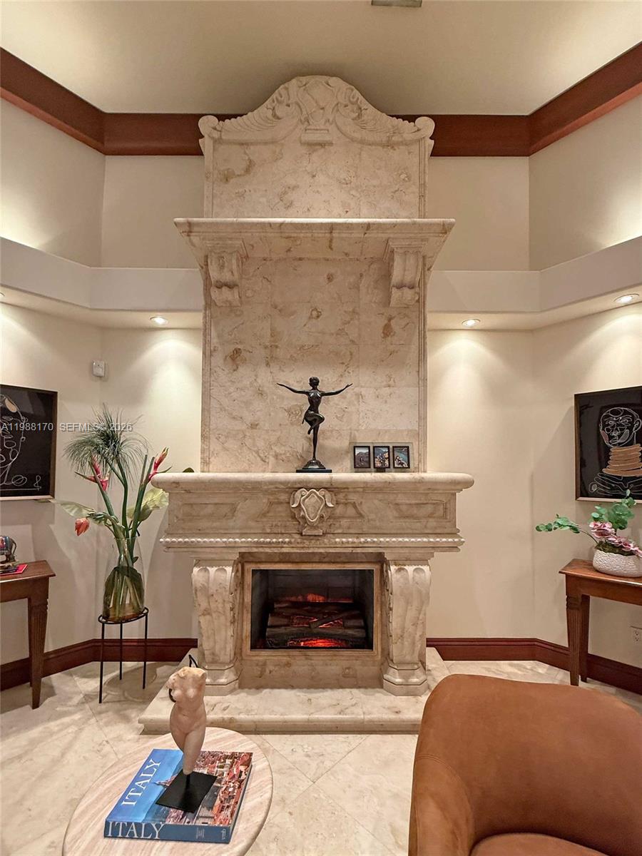 CORAL GABLES SEC E - Residential