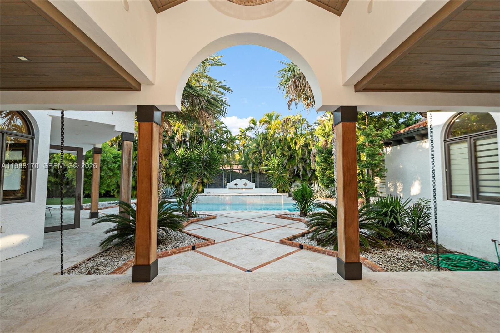 CORAL GABLES SEC E - Residential