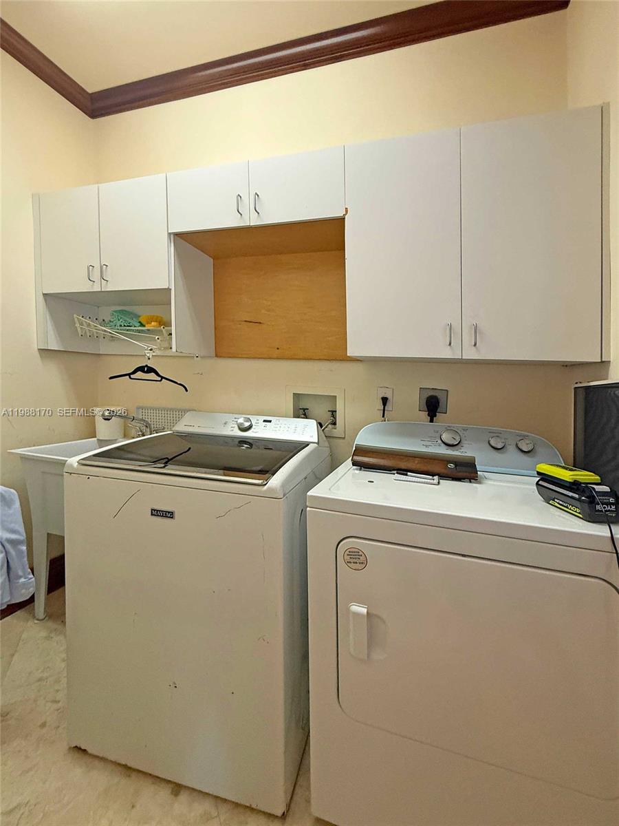 CORAL GABLES SEC E - Residential