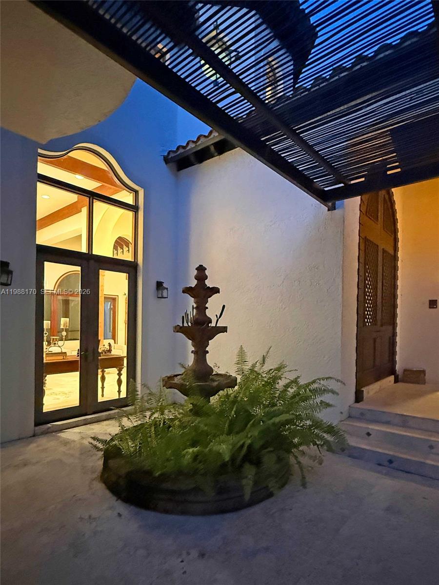 CORAL GABLES SEC E - Residential