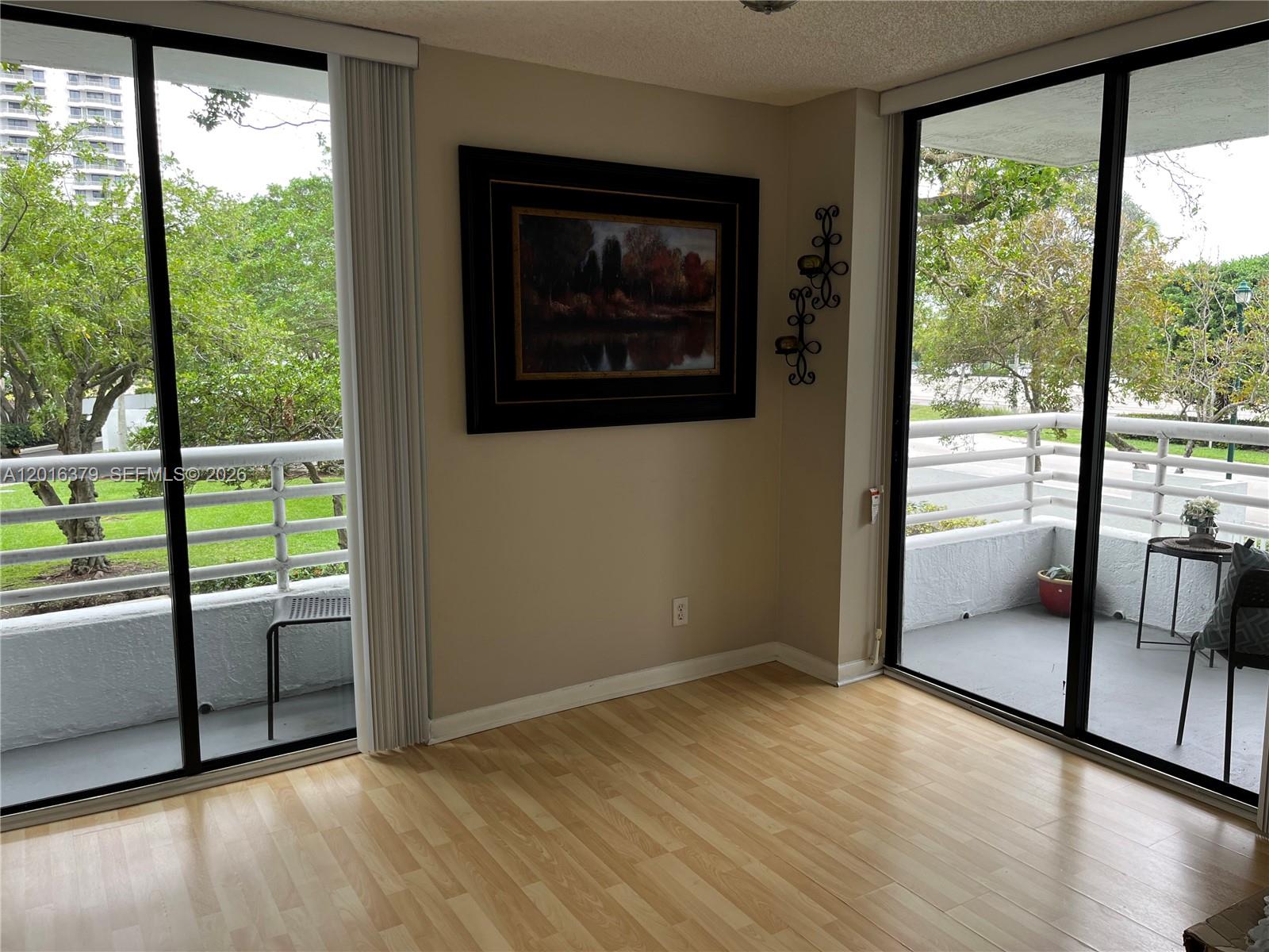 PARC CENTRAL AVENTURA EAS - Residential