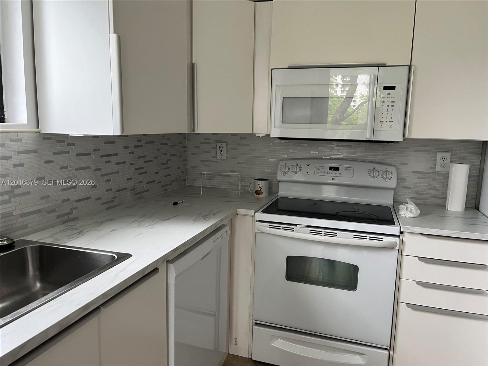 PARC CENTRAL AVENTURA EAS - Residential