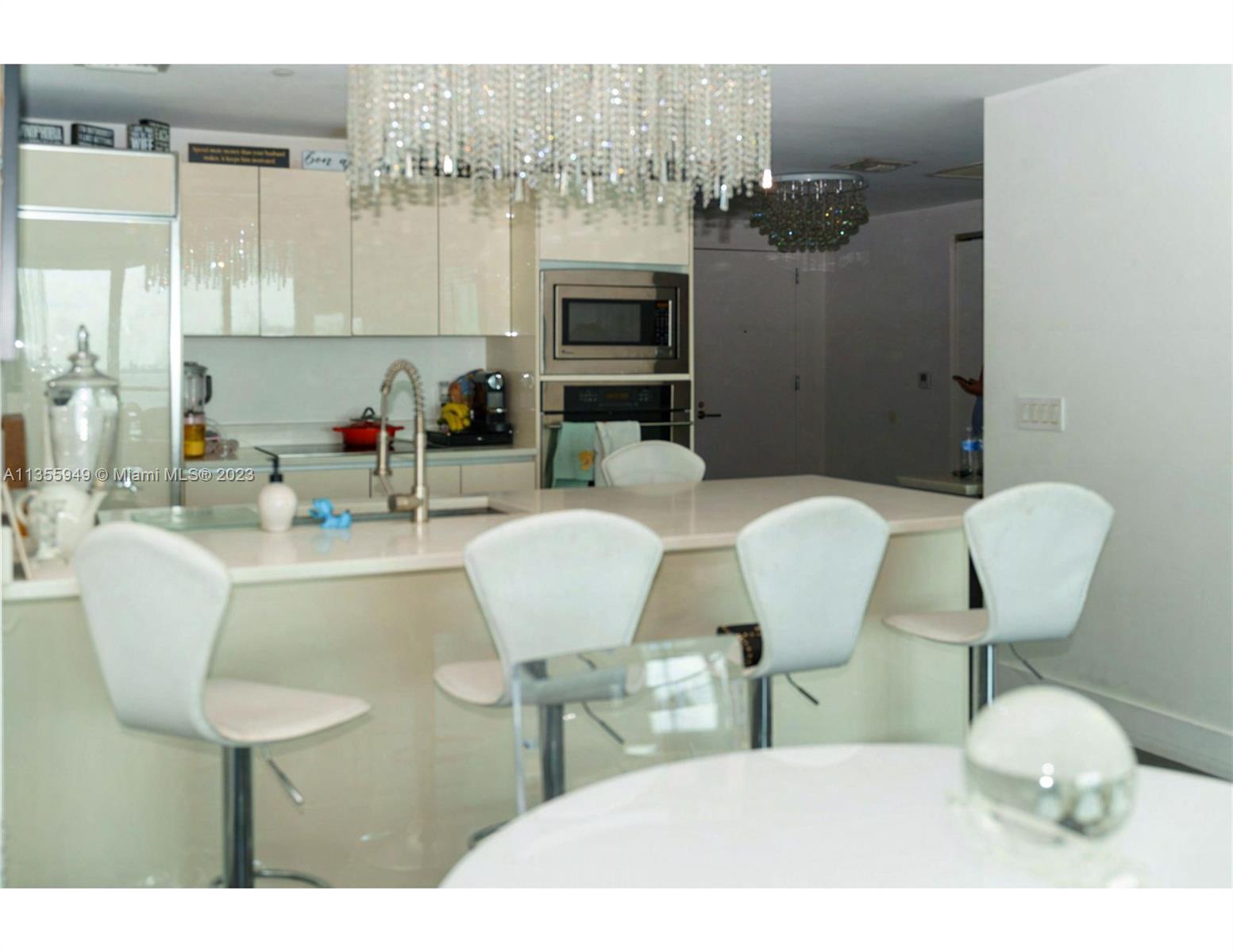 Photo 9 of 20 of 460 NE 28th St 808 condo