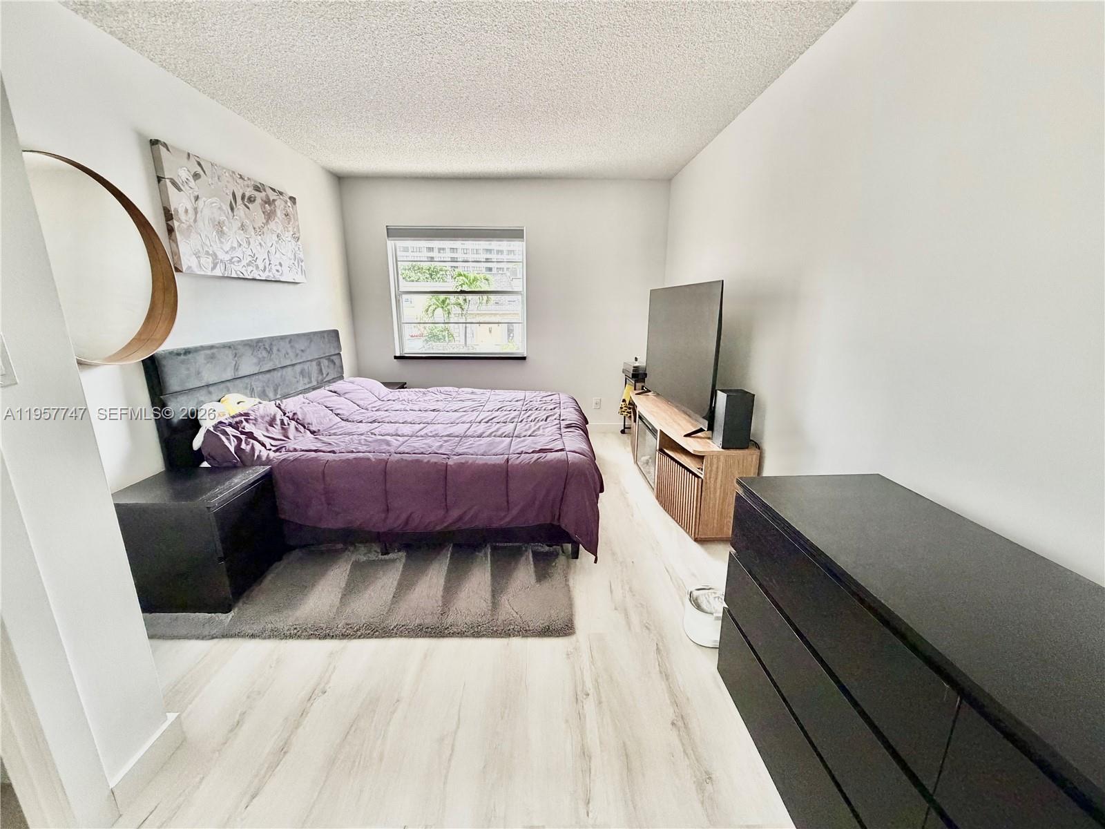 VENETIAN PARK V CONDO - Residential