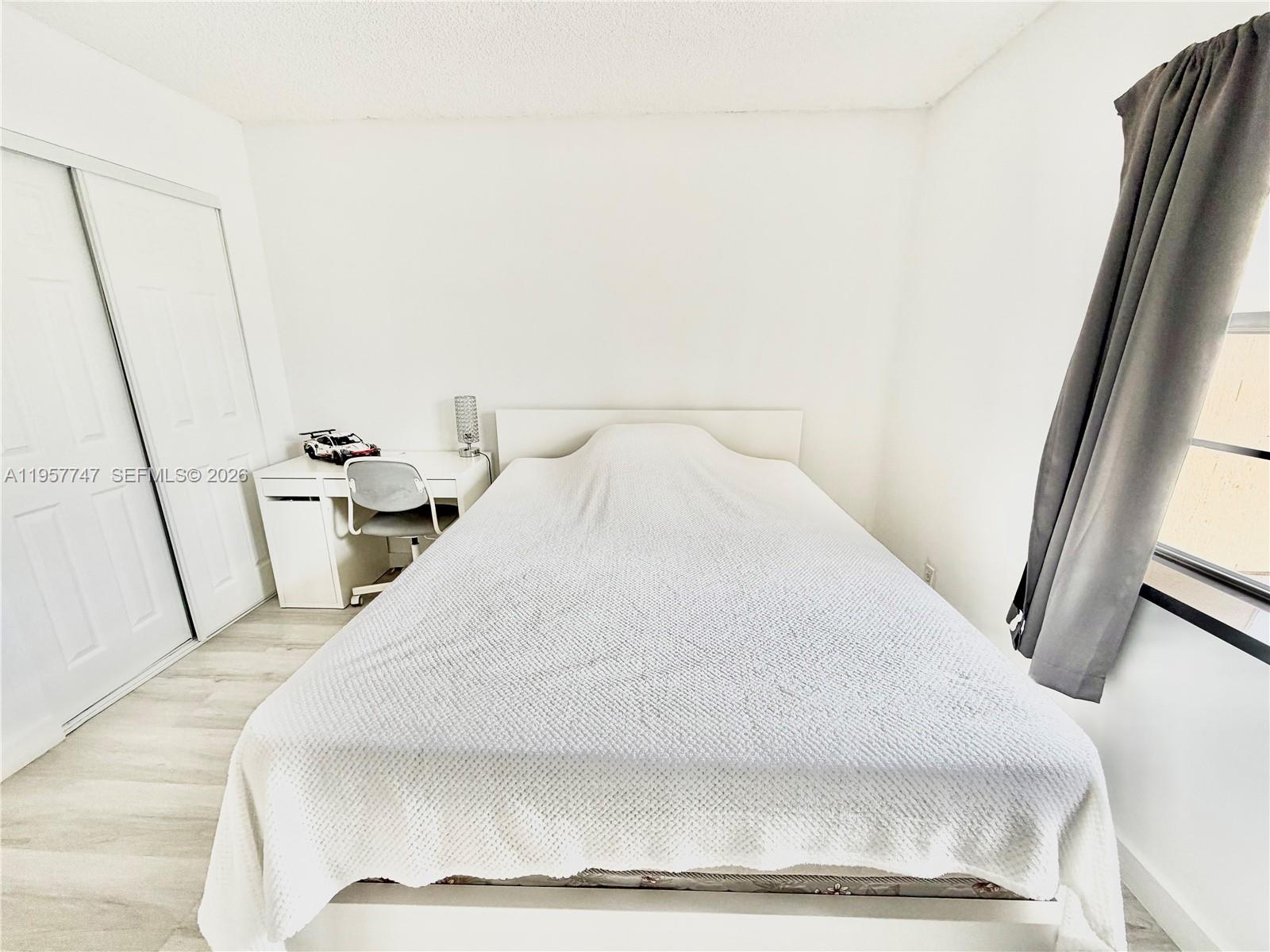 VENETIAN PARK V CONDO - Residential