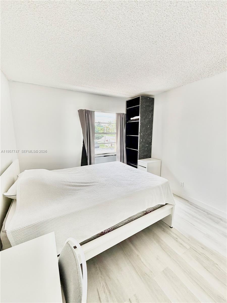 VENETIAN PARK V CONDO - Residential