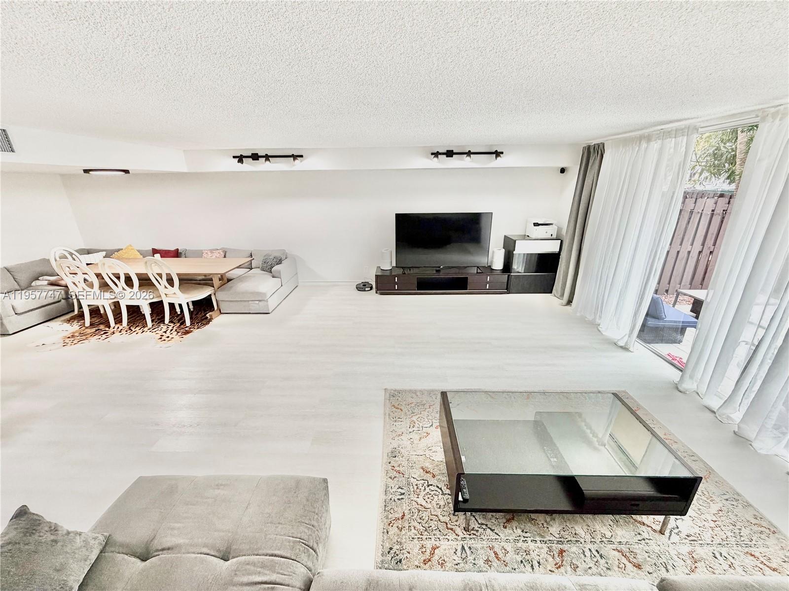 VENETIAN PARK V CONDO - Residential