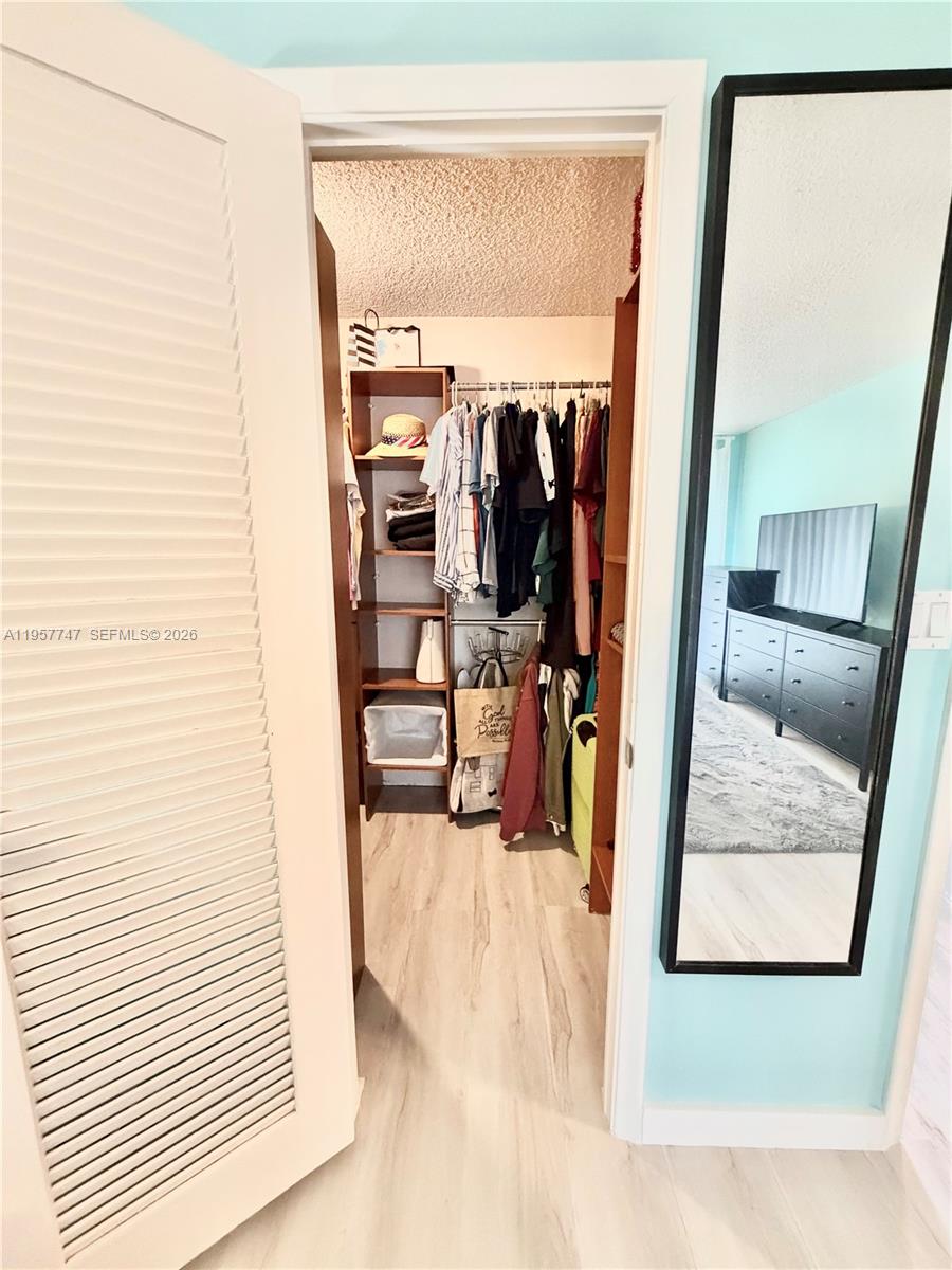 VENETIAN PARK V CONDO - Residential