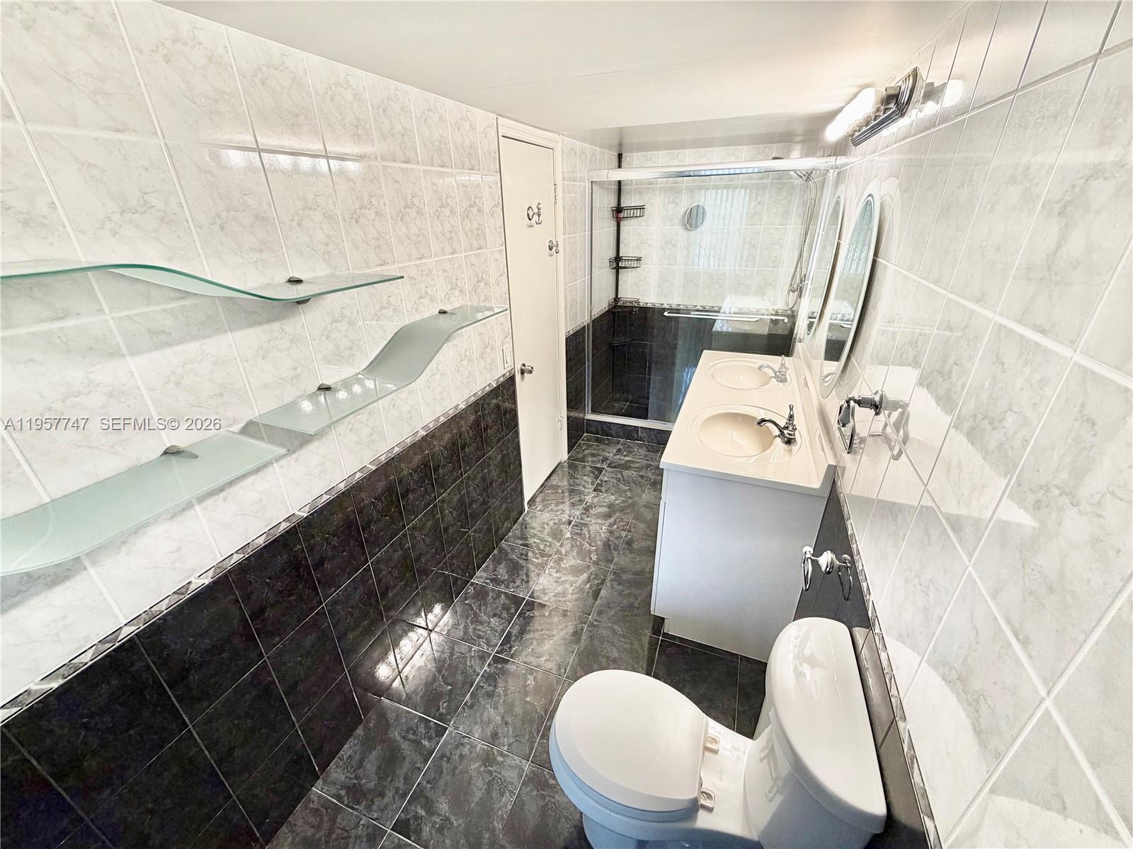 VENETIAN PARK V CONDO - Residential